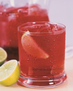 Cranberry caipirinha